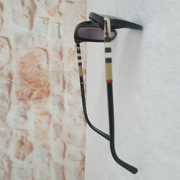New Burberry Cat Eye Sunglasses - Picture 5 of 12